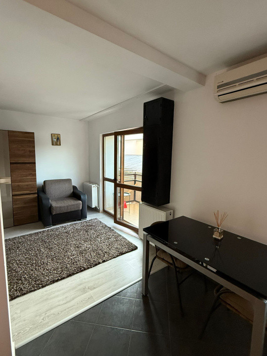 Apartament o Camera-Bucium 