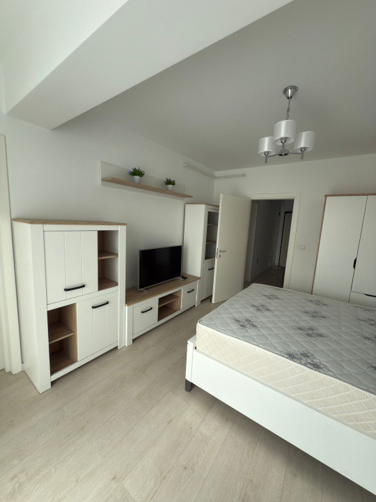 Apartament o Camera Zona Palas-Bloc Nou