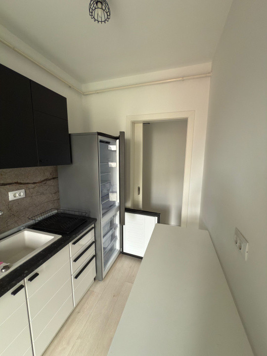 Apartament o Camera Zona Palas-Bloc Nou