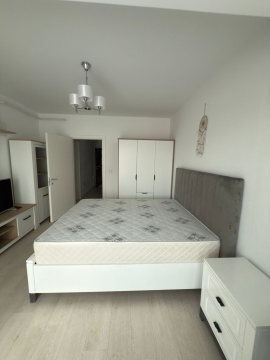 Apartament o Camera Zona Palas-Bloc Nou