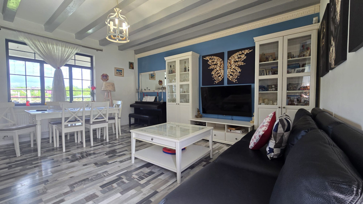 Casa 5 camere si teren 1200 mp