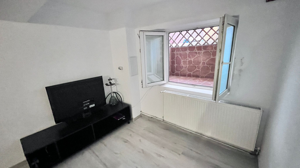 Apartament in vila, pe 2 nivele, cu teren, in Bucium!