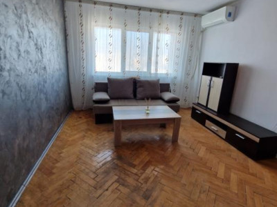 Apartament cu 2 camere in apropiere de Palas, semidecomandat, luminos, spatios!