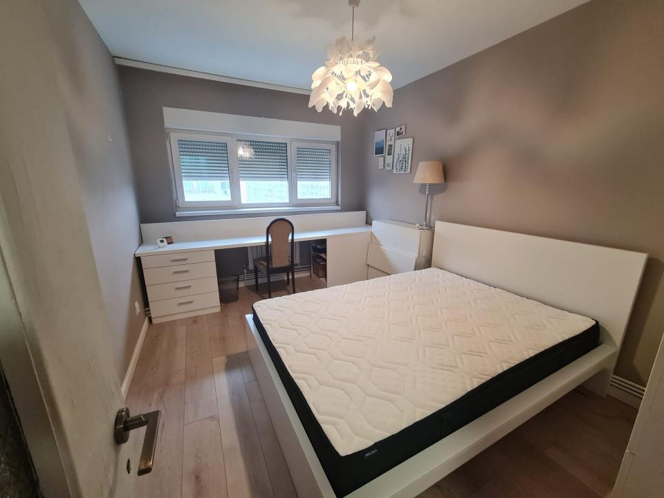 Apartament cu 2 camere decomandate in Podu Ros,  vizavi de Palas, COMISION ZERO!