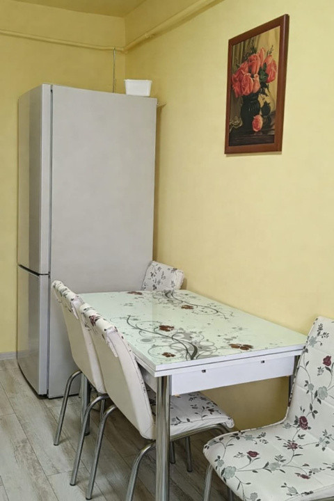 Apartamente 4 camere Cug, 2 bai, 2 balcoane, la strada principala!