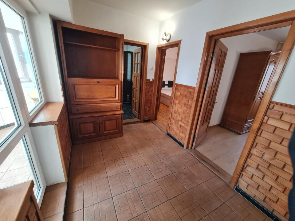 Apartament cu 4 camere si 2 bai, plus 2 balcoane, Esplanada Nicolina!