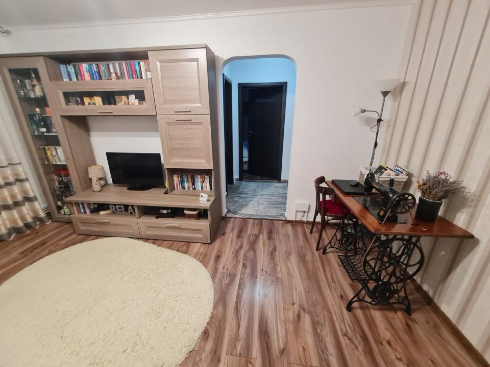 Apartament ultrafinisat cu balcon, la parter, in Pod de Piatra, fara risc!