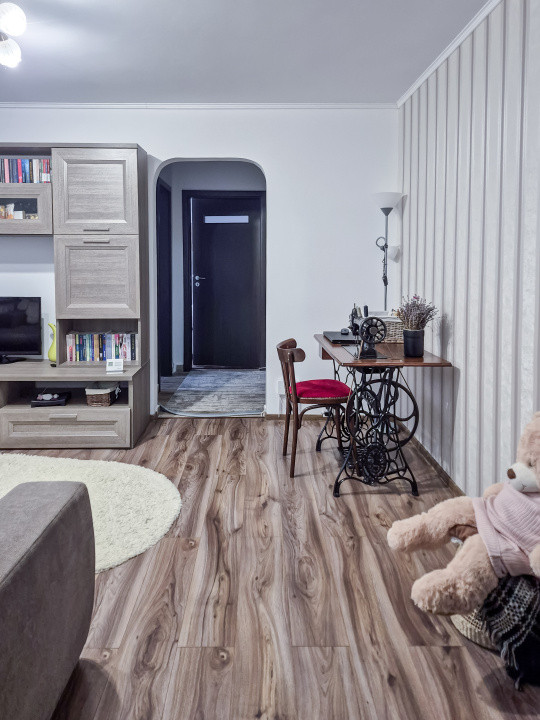 Zero comision!  Ultrafinisat cu balcon, 2 camere, in Pod de Piatra, fara risc!