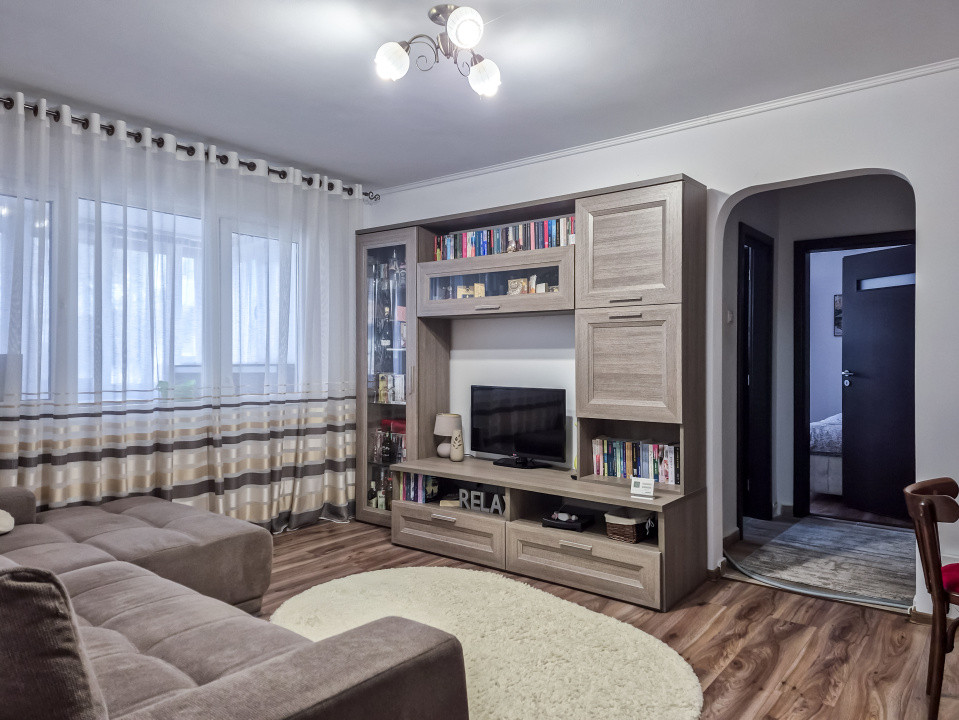 Zero comision!  Ultrafinisat cu balcon, 2 camere, in Pod de Piatra, fara risc!