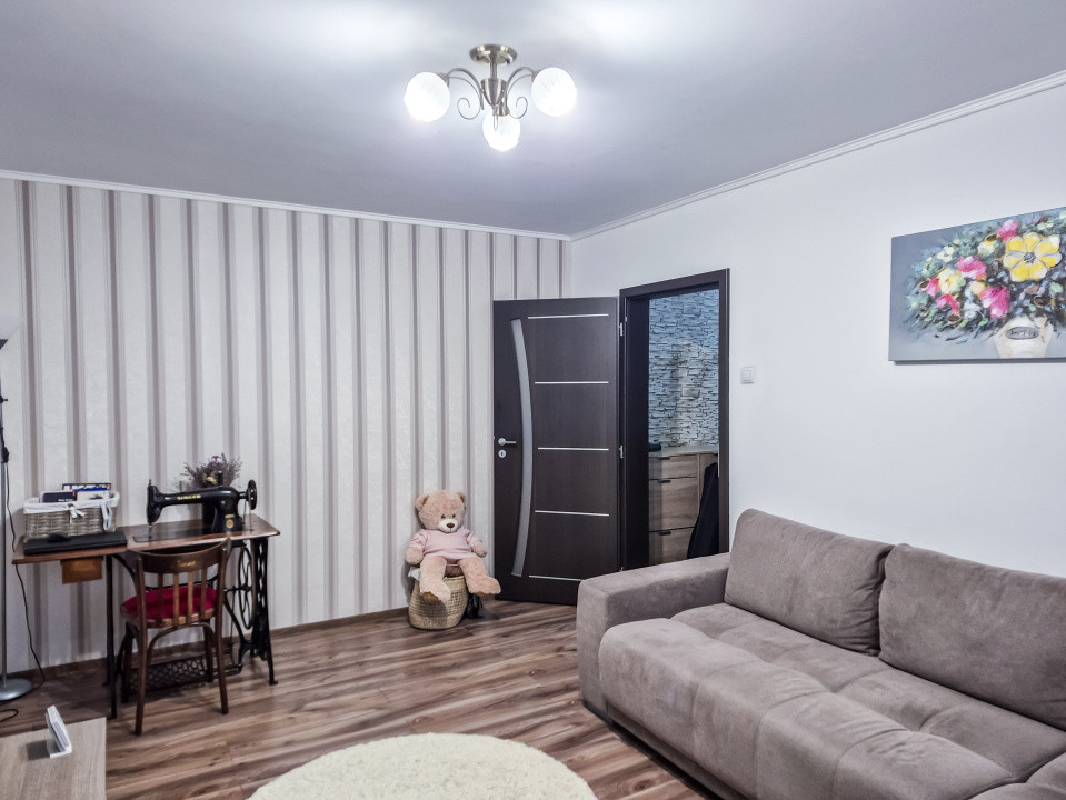 Zero comision!  Ultrafinisat cu balcon, 2 camere, in Pod de Piatra, fara risc!