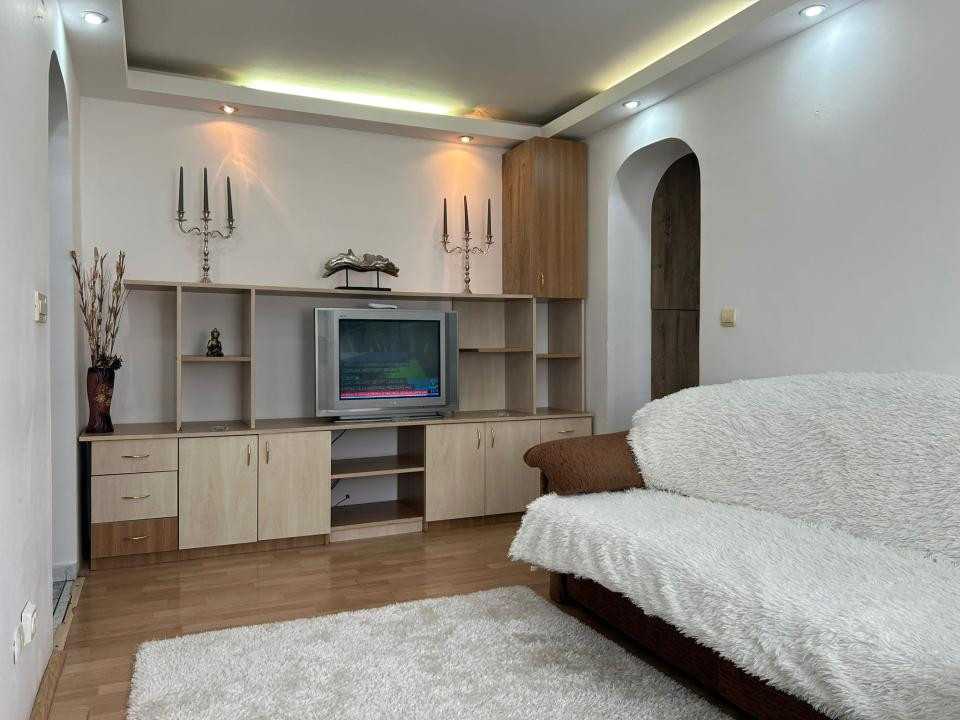 Apartament intim, cochet, pt investitii, zona Rond Podu Ros!