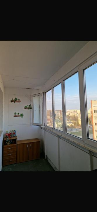Apartament cu 2 camere decomandate, langa Palas, cu priveliste!