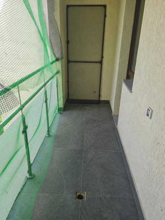 Apartament cu 1 camera plus bucatarie separata, balcon deschis!