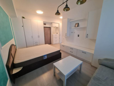 Apartament cu 1 camera plus bucatarie separata, balcon deschis!