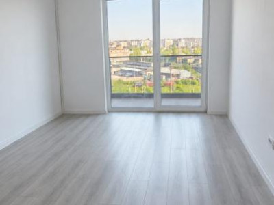 Comision 0!  Apartament nemobilat, camera si bucatarie, la Poitiers Towers!
