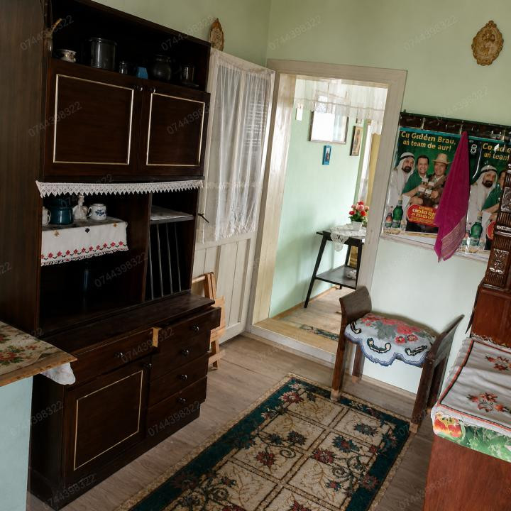 Casă 4 camere Săveni, Sat Nou | Teren 1.600 mp, acces dublu | 26.000 €