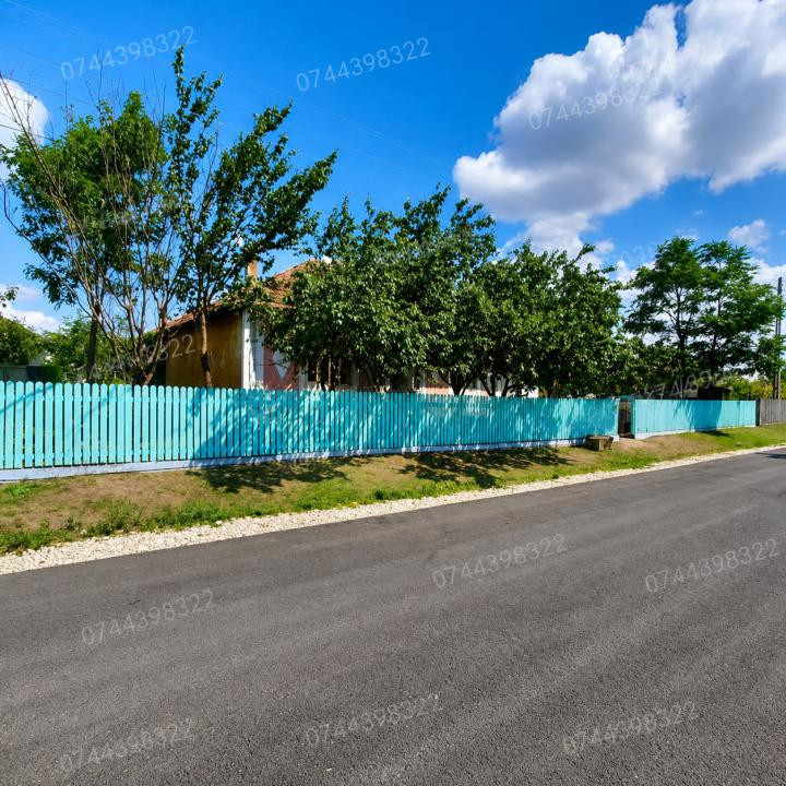 Casă 4 camere + teren 1.600 mp | Sat Nou, Săveni, BT | 25.000 €