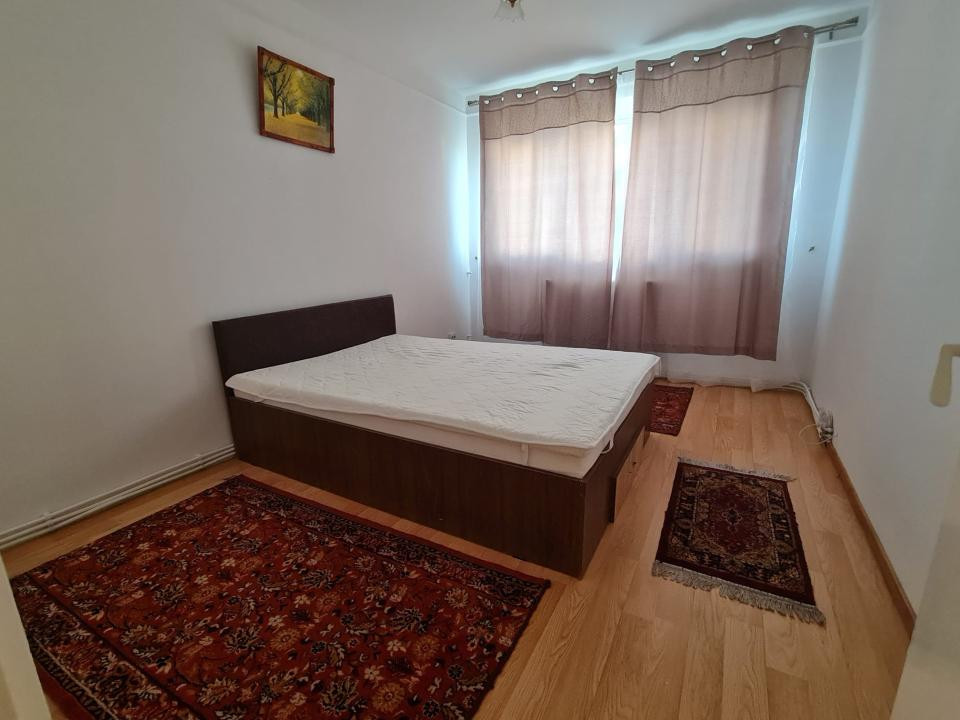 Apartament cu 2 camere in Podu Ros, langa Palas!