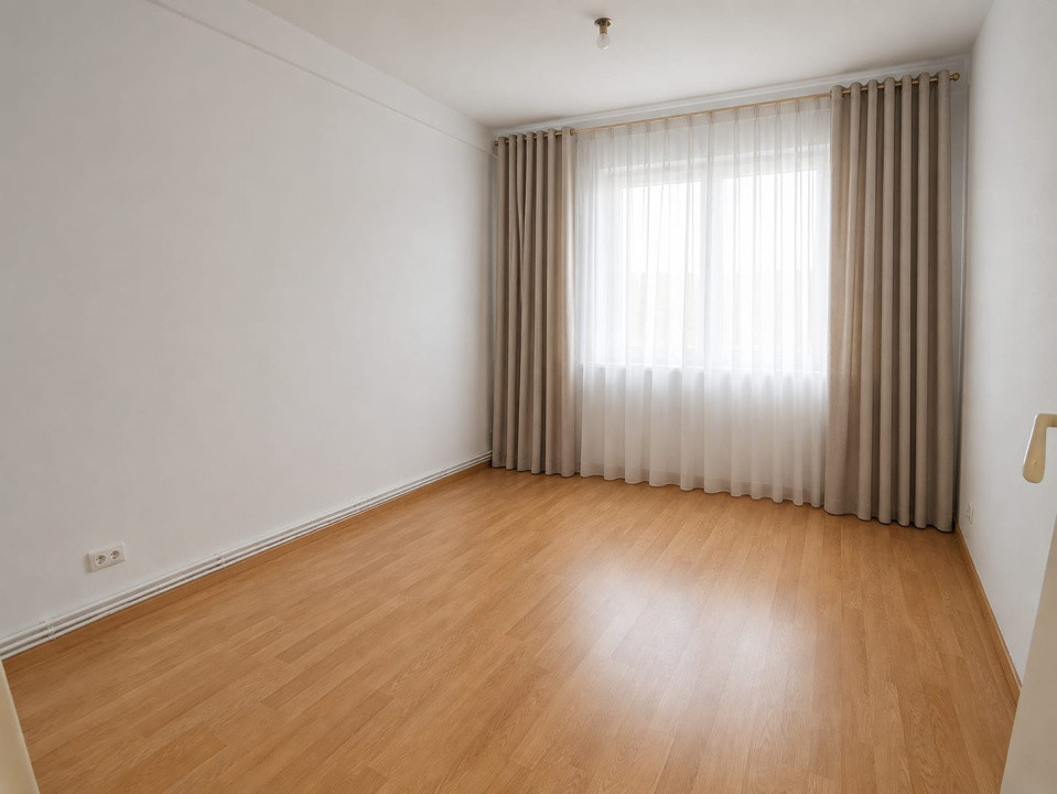 Apartament cu 2 camere in Podu Ros, langa Palas!