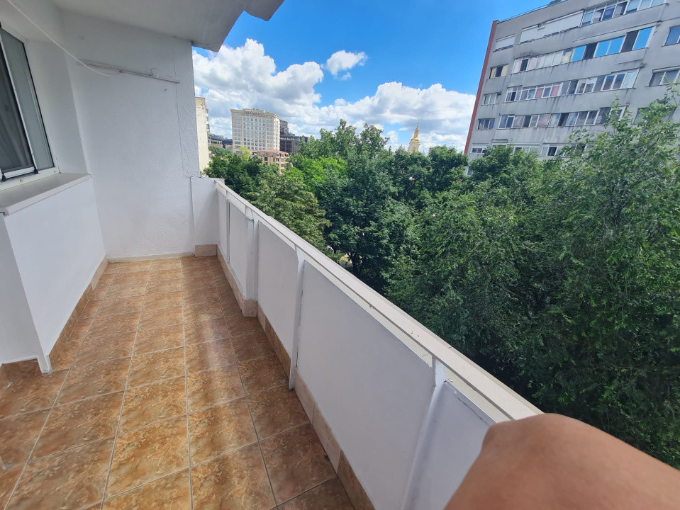Apartament cu 2 camere in Podu Ros, langa Palas!