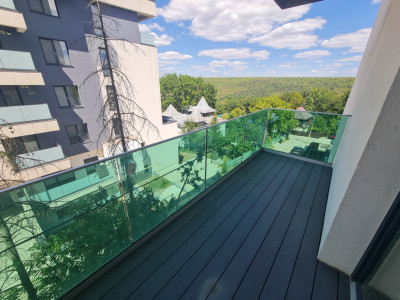 Apartament cu loc parcare, luminos, cu 2 camere, la Newton Park, Copou, Sararie