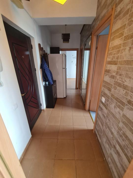 Apartament bun ca si investitie in zona Pod Piatra-Gara Mare, str Strapungerii!