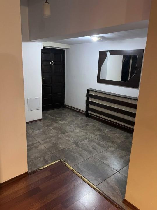 Apartament foarte spatios, romantic, in mansarda, Copou-Centru!